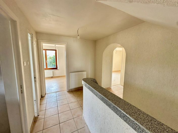 Image No.12-4 Bed House for sale