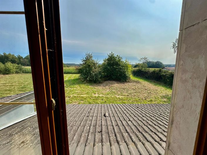 Image No.18-4 Bed House for sale