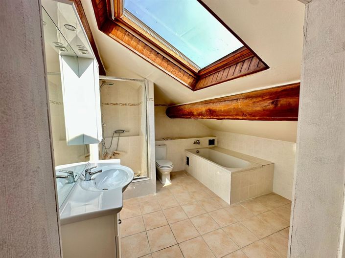 Image No.23-4 Bed House for sale