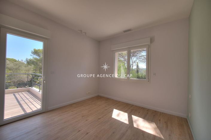 Image No.10-Maison de 5 chambres à vendre à Saint-Raphael