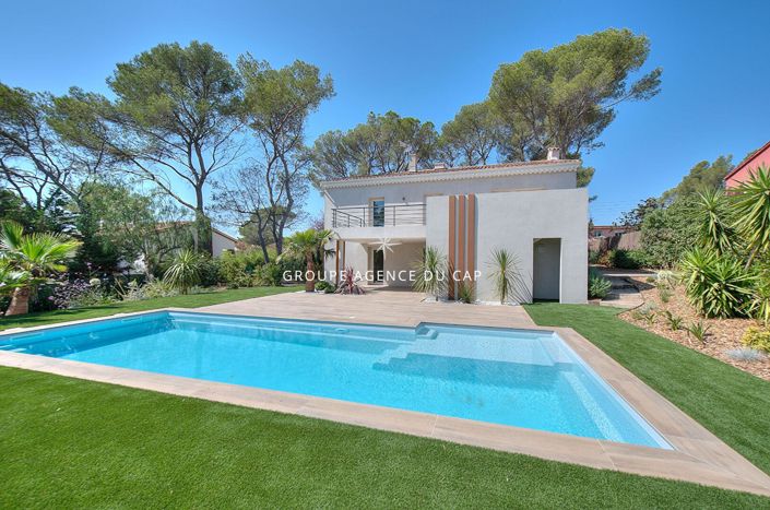 Image No.2-Maison de 5 chambres à vendre à Saint-Raphael