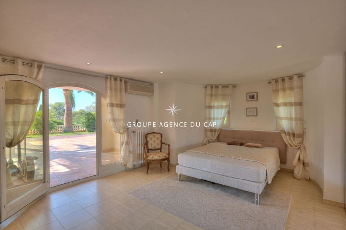 Image No.7-Maison de 5 chambres à vendre à Saint-Raphael