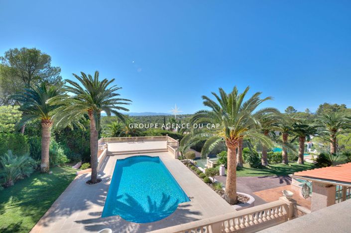 Image No.9-5 Bed House for sale