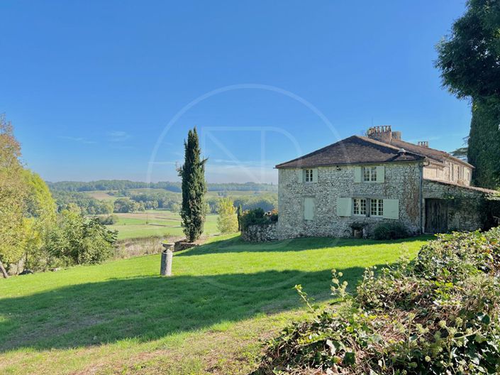 Image No.17-5 Bed House for sale