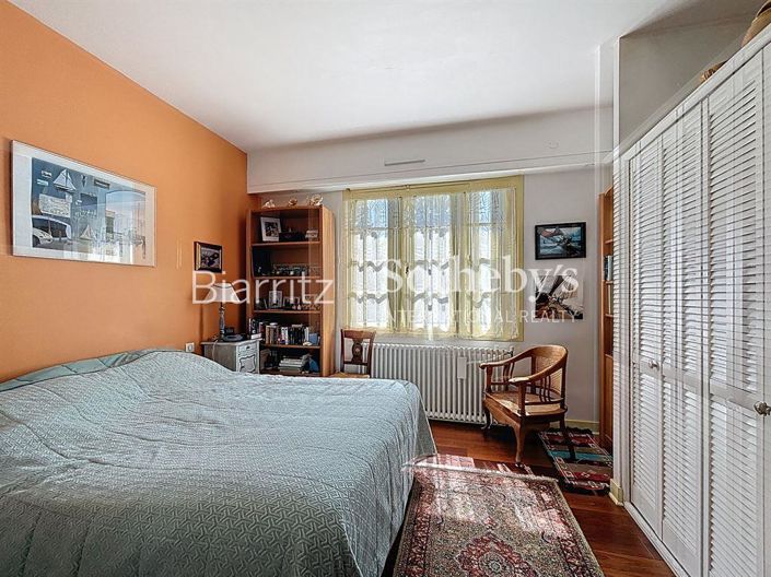 Image No.11-6 Bed House for sale