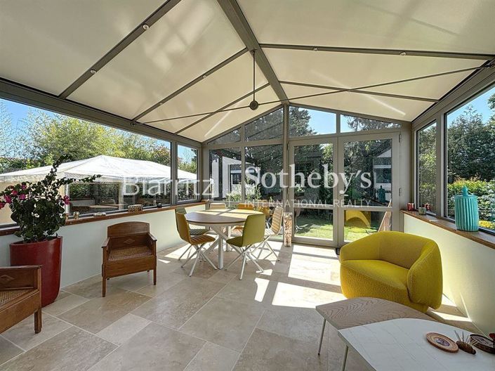 Image No.6-6 Bed House for sale