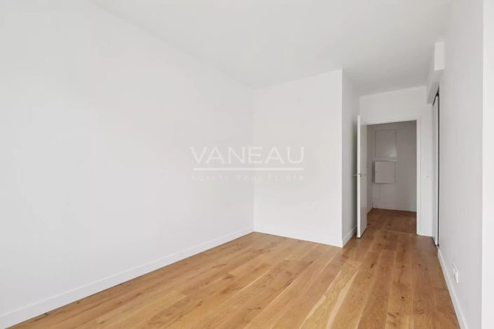 Image No.14-3 Bed Apartment for sale