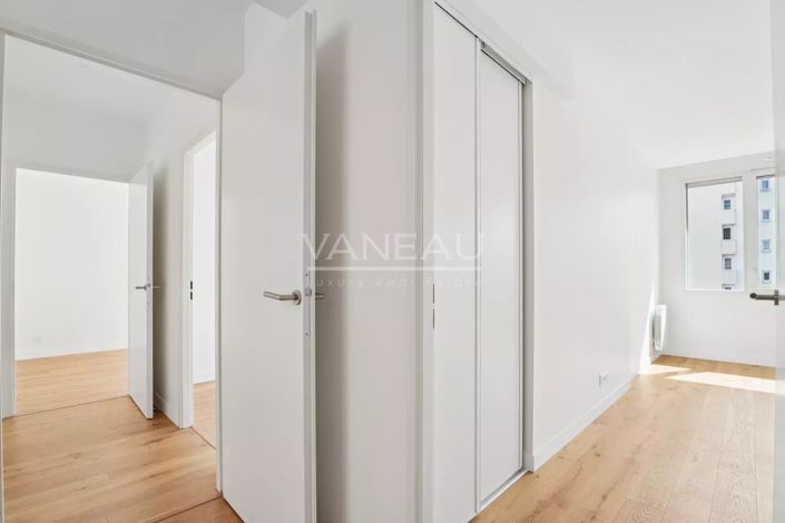 Image No.18-3 Bed Apartment for sale