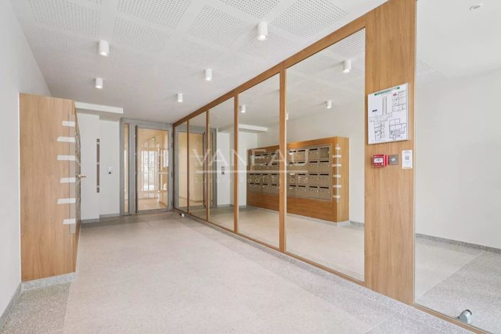 Image No.20-3 Bed Apartment for sale