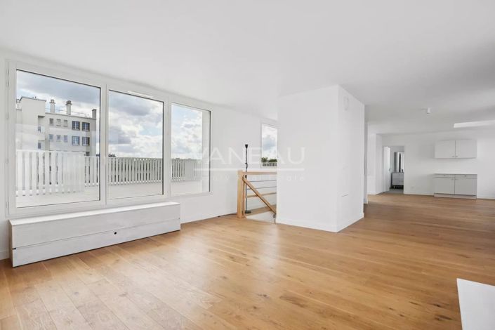 Image No.7-3 Bed Apartment for sale