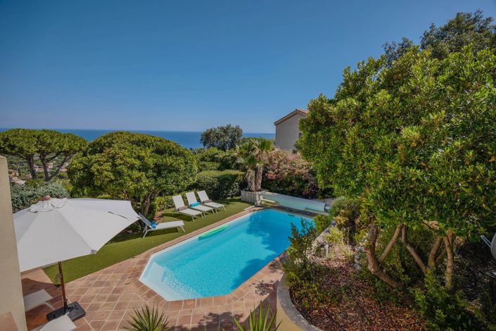 Image No.12-4 Bed House for sale