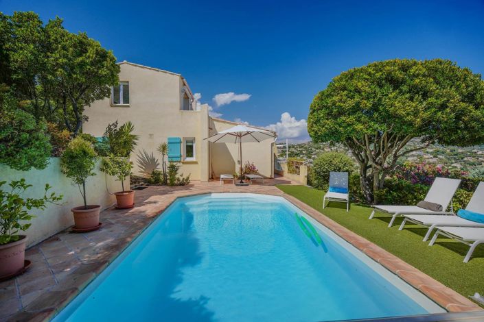 Image No.2-4 Bed House for sale