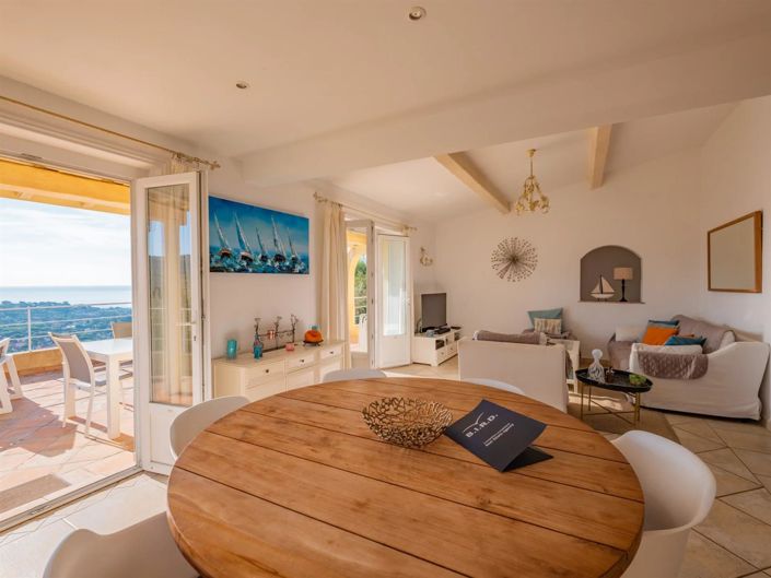 Image No.4-4 Bed House for sale