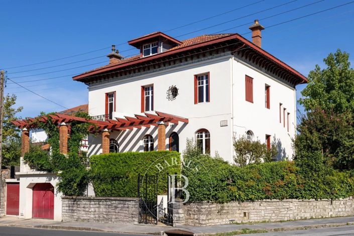 Image No.2-7 Bed House for sale