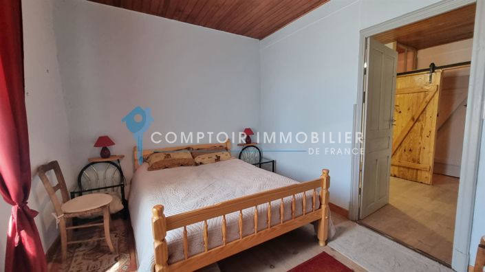 Image No.10-5 Bed House for sale