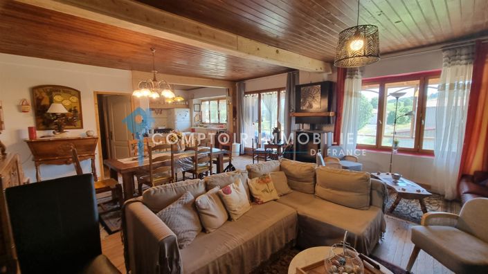 Image No.11-5 Bed House for sale