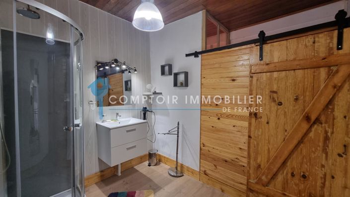 Image No.6-5 Bed House for sale