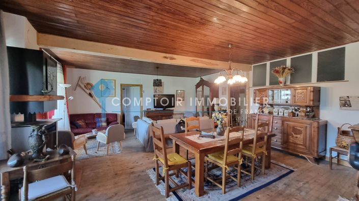 Image No.9-5 Bed House for sale