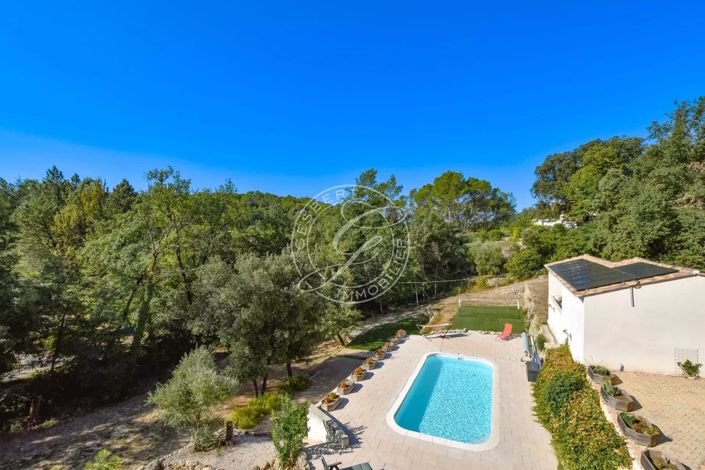 Image No.2-6 Bed House for sale