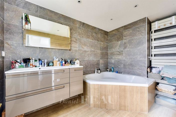 Image No.12-Appartement de 3 chambres à vendre à Paris