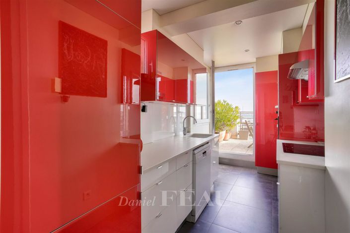 Image No.7-4 Bed Apartment for sale