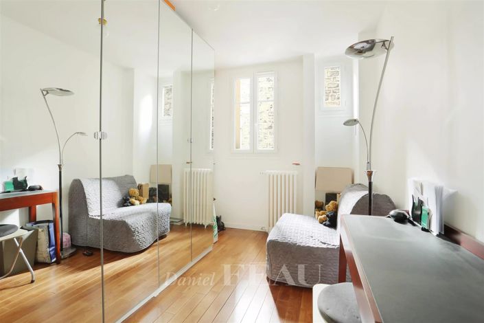 Image No.11-2 Bed Apartment for sale