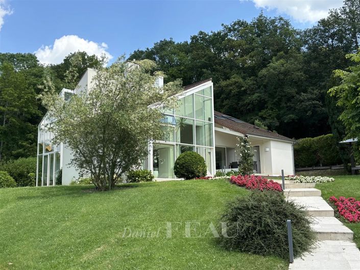 Image No.2-4 Bed House for sale