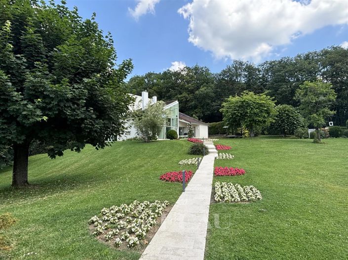 Image No.5-4 Bed House for sale