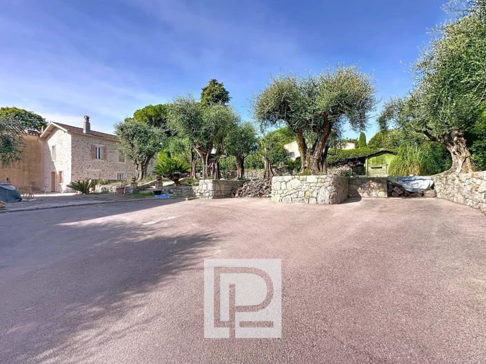 Image No.18-7 Bed House for sale