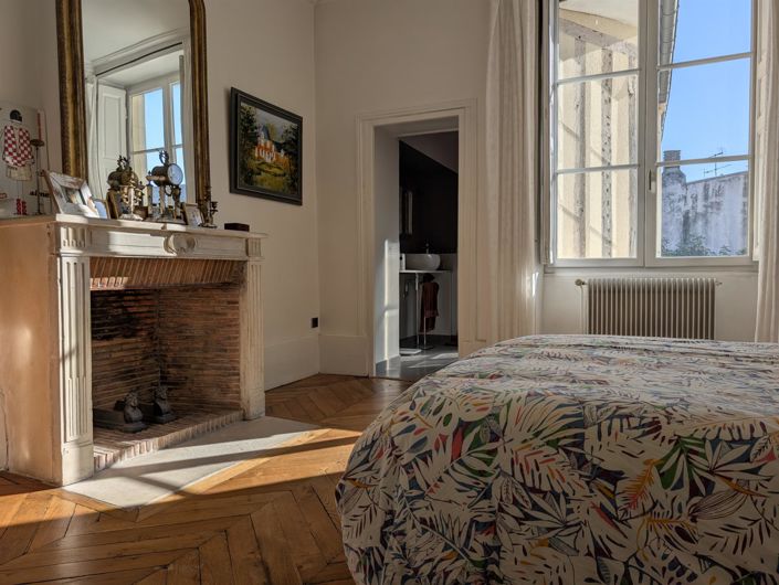 Image No.17-7 Bed House for sale