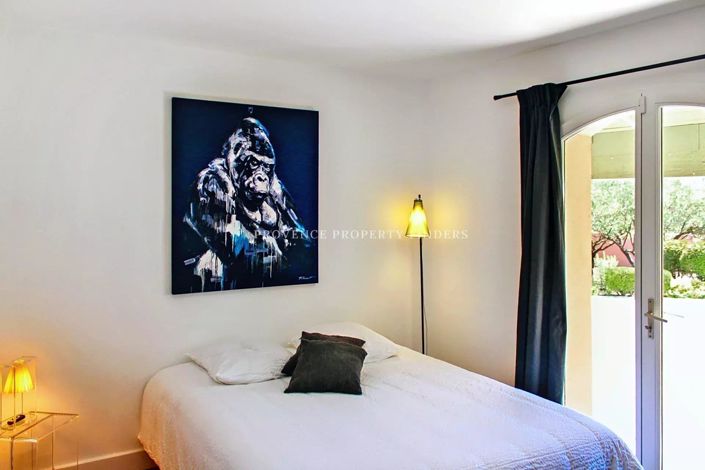 Image No.17-4 Bed House for sale