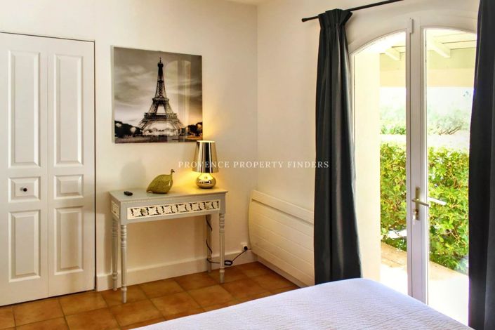 Image No.4-4 Bed House for sale