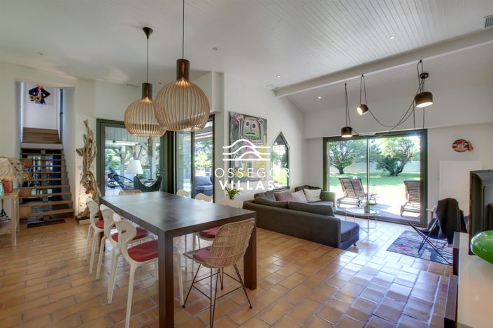 Image No.16-5 Bed House for sale