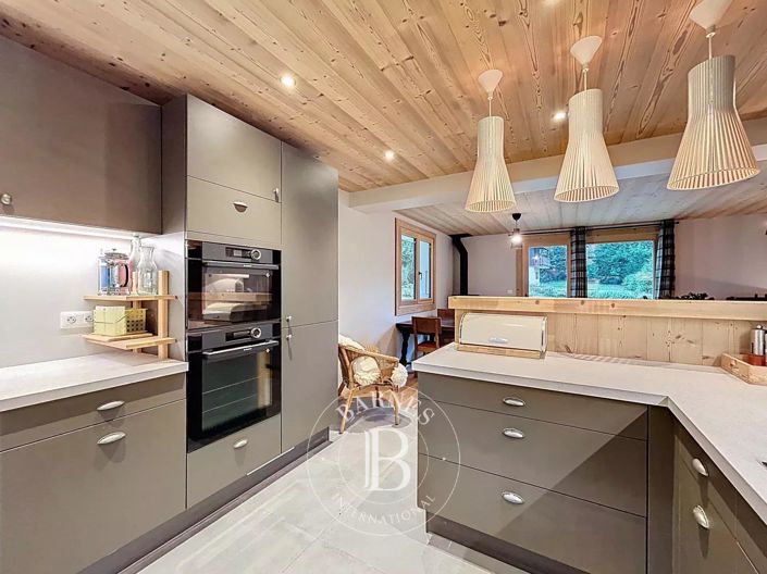 Image No.12-3 Bed Apartment for sale