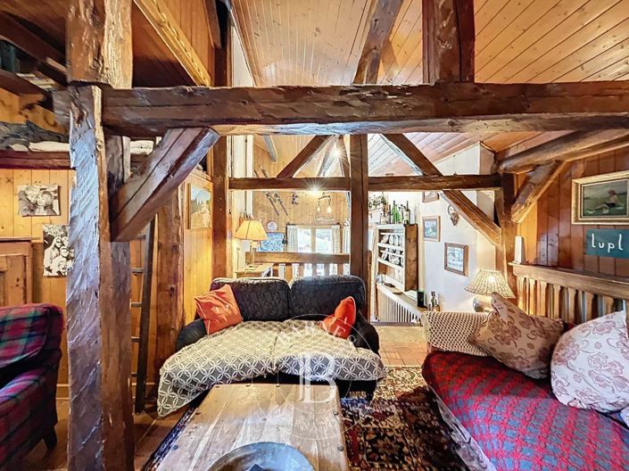 Image No.10-6 Bed House for sale