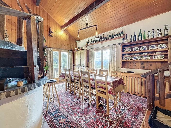 Image No.12-6 Bed House for sale