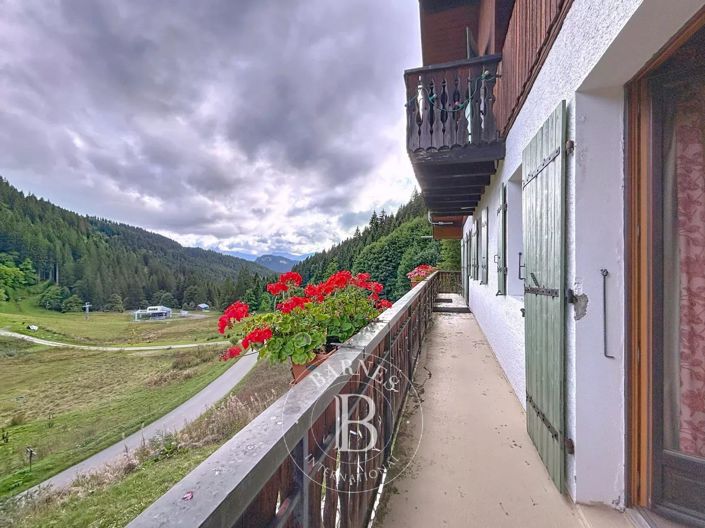 Image No.23-6 Bed House for sale