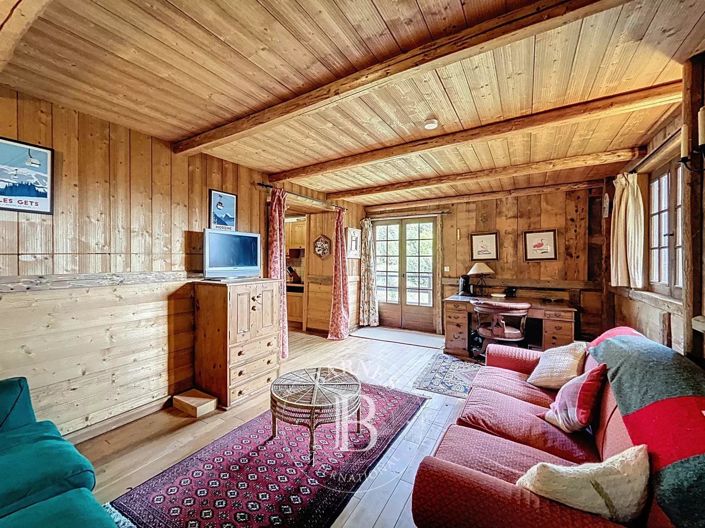 Image No.32-6 Bed House for sale