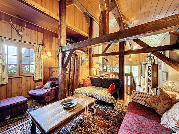 Image No.9-6 Bed House for sale