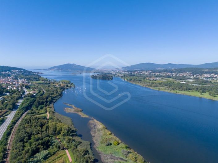 Image No.12-7 Bed House for sale