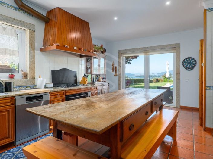 Image No.35-7 Bed House for sale