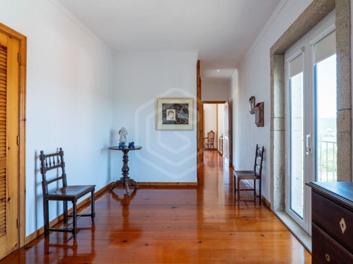 Image No.50-7 Bed House for sale