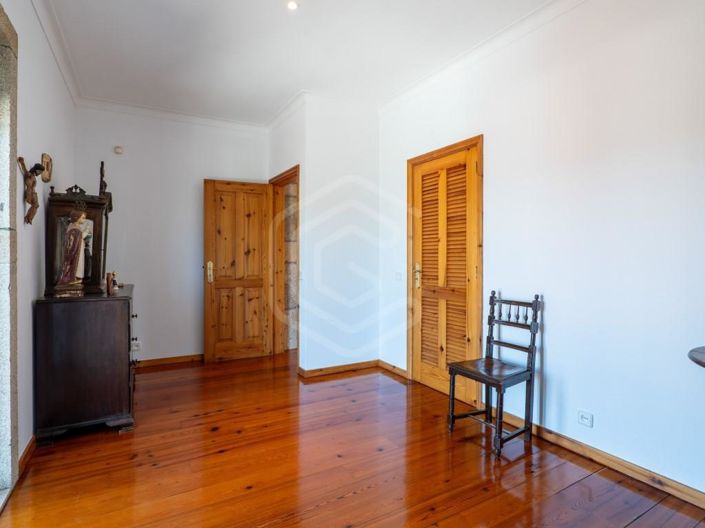 Image No.51-7 Bed House for sale