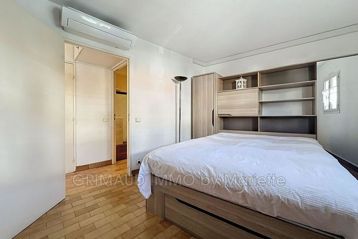 Image No.10-1 Bed Apartment for sale