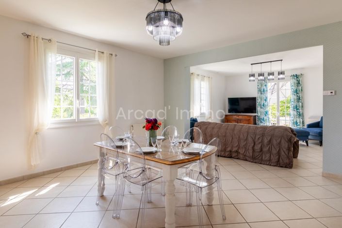 Image No.5-3 Bed House for sale