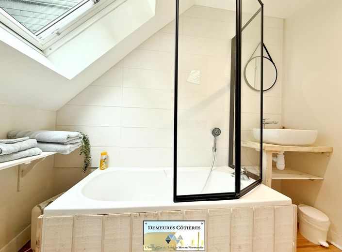 Image No.21-4 Bed House for sale