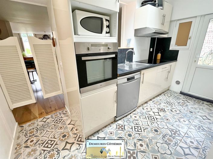 Image No.8-4 Bed House for sale