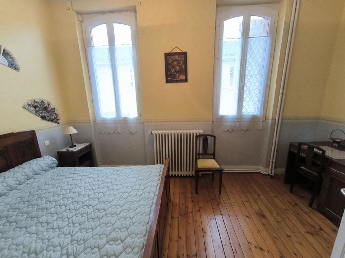 Image No.11-5 Bed House for sale