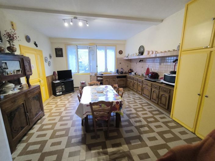 Image No.6-5 Bed House for sale