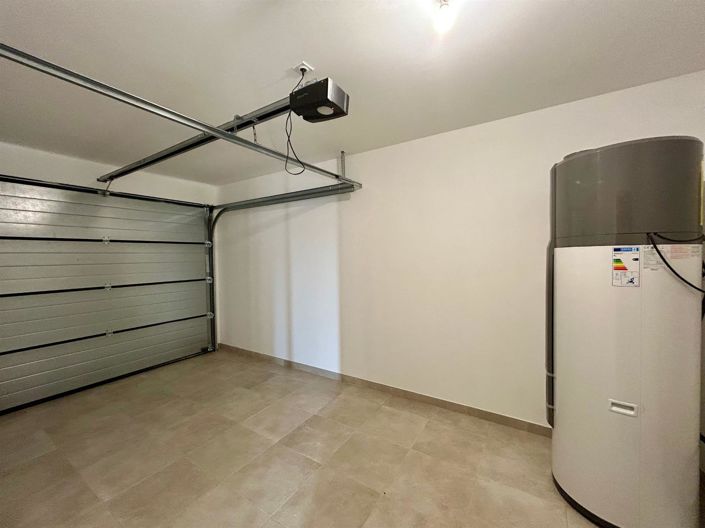 Image No.19-3 Bed House for sale